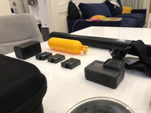 Камера GoPro Hero 6 black, батареи и куча аксессуа