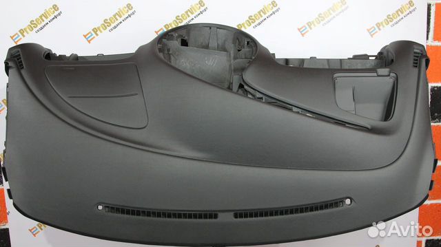 Торпедо Toyota Previa панель приборов