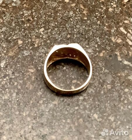 Печатка мужская золотая с бриллиантами