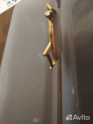 Наручные позолоченные часы 