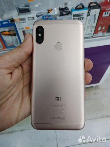 Телефон Xiaomi Mi A2Lite Телефон Xiaomi Mi A2Lite