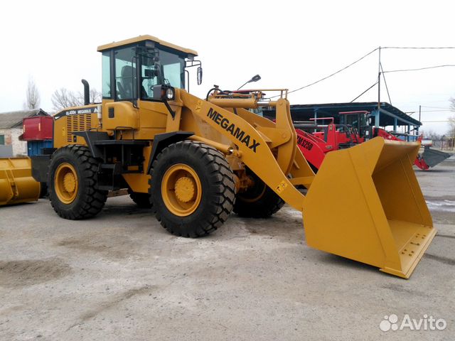 Фронтальный погрузчик MegaMax GL 400H