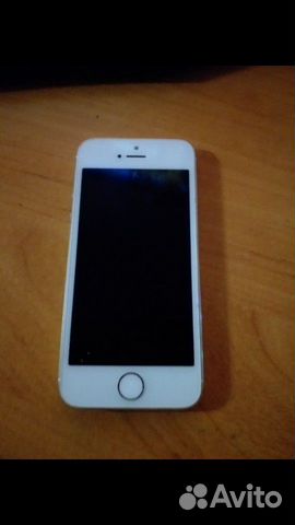 Телефон iPhone 5с хочу обменять телефон, договорит