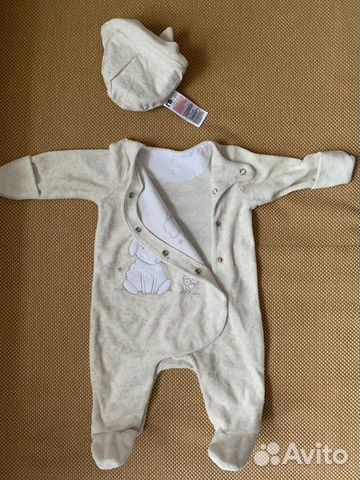 Новый комбинезон и шапочка mothercare 56см