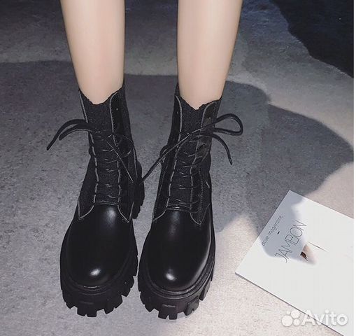 Ботинки чёрные на тракторной подошве