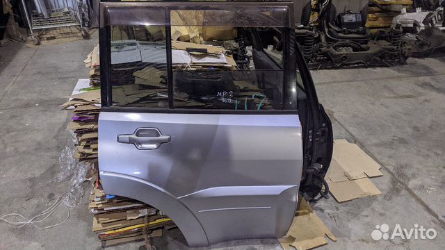 Mitsubishi Pajero 4 дверь задняя правая