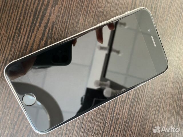 Телефон iPhone Телефон iPhone