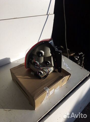 Акцент фонарь правый фонарь