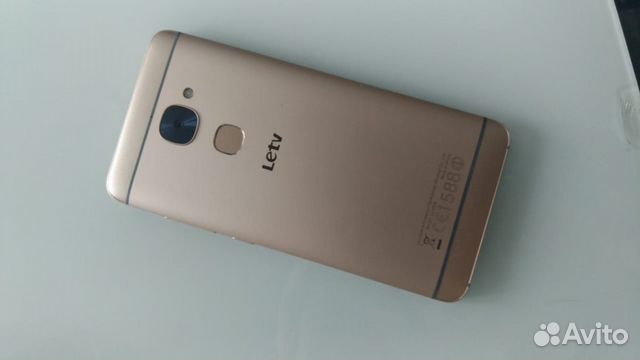 Продам смартфон LeEco Le 2 3/32 Продам смартфон LeEco Le 2 3/32