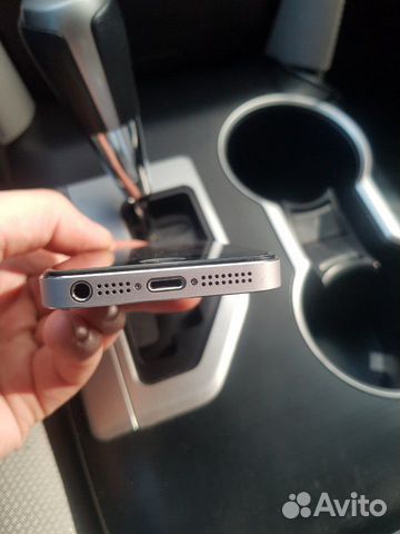 Телефон iPhone 5s 16 gb Телефон iPhone 5s 16 gb