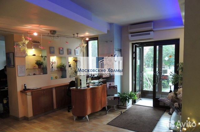 Продам торговое помещение 720.0 м² город Москва ме