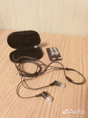 Наушники Klipsch R6 (состояние новых) Наушники Klipsch R6 (состояние новых)