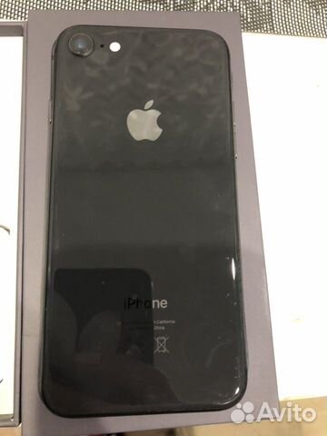 Телефон iPhone 8 64GB