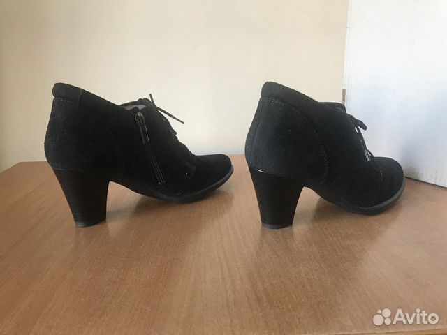 Новые женские ботинки Новые женские ботинки