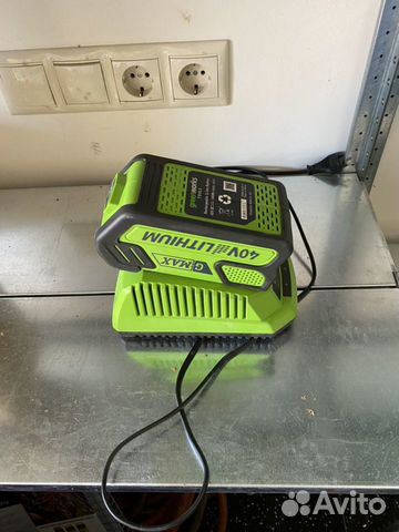 Снегоуборщик greenworks