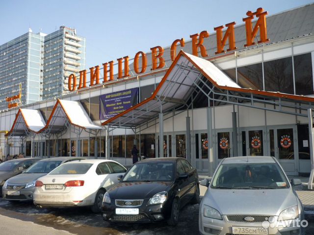 Сдам торговую площадь 90м в ТЦ