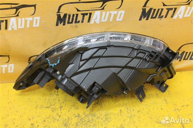 Фара передняя правая Renault Kaptur 1 2016 Фара передняя правая Renault Kaptur 1 2016