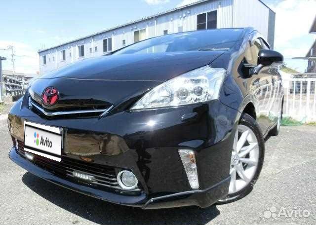 Toyota Prius Alpha 1.8 CVT, 2014, 113 000 км Toyota Prius Alpha 1.8 CVT, 2014, 113 000 км