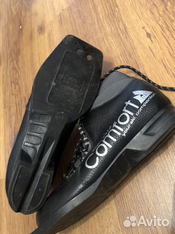 Лыжные ботинки Лыжные ботинки