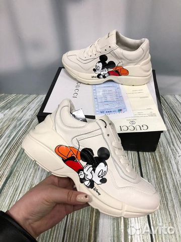 Кроссовки Gucci белые с рисунком Гуччи Кроссовки Gucci белые с рисунком Гуччи
