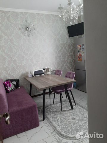 2-к квартира, 80 м², 2/4 эт.
