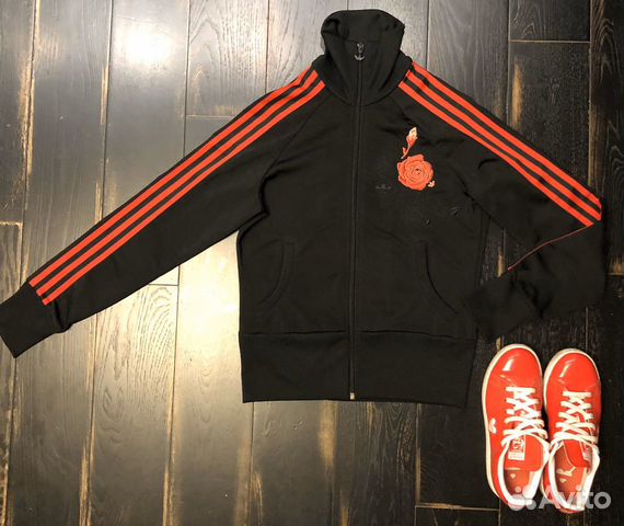 Олимпийка женская. Adidas Originals. Р-р S/M