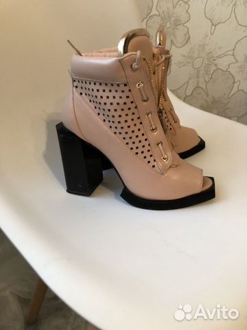 Ботильоны Balmain на каблуке