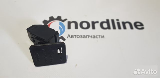 Датчик положения багажника Audi A4 B5 Датчик положения багажника Audi A4 B5