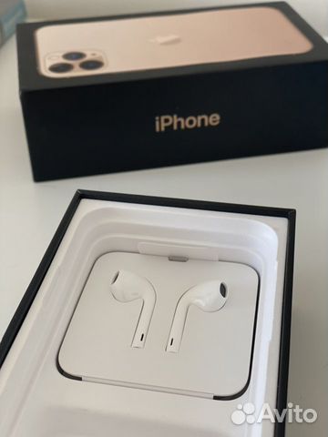 Новые наушники Apple EarPods Lightning Новые наушники Apple EarPods Lightning