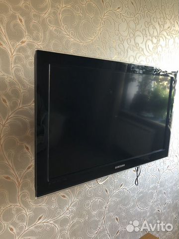 Телевизор samsung LE32C630K1W + тв приставка + кро Телевизор samsung LE32C630K1W + тв приставка + кро