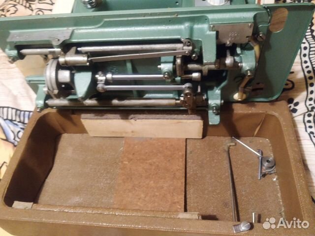 Швейная машина Radom 432 с педалью Швейная машина Radom 432 с педалью