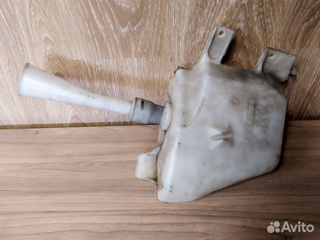 Бачок омывателя Nissan Primera P12 2000-2007 Бачок омывателя Nissan Primera P12 2000-2007