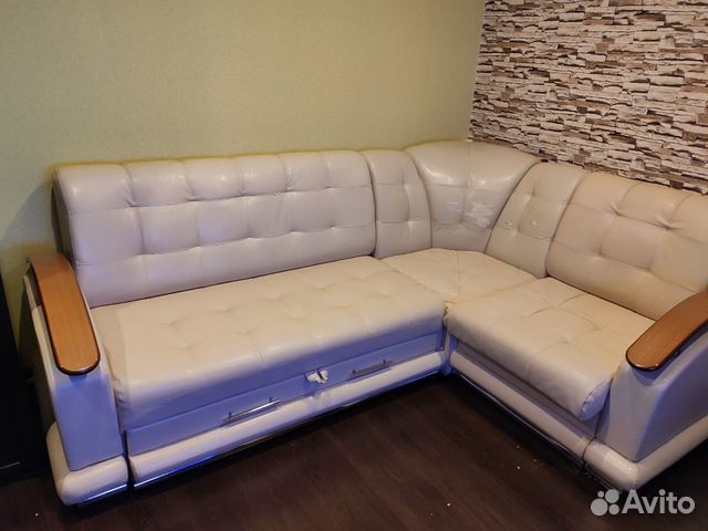 Диван