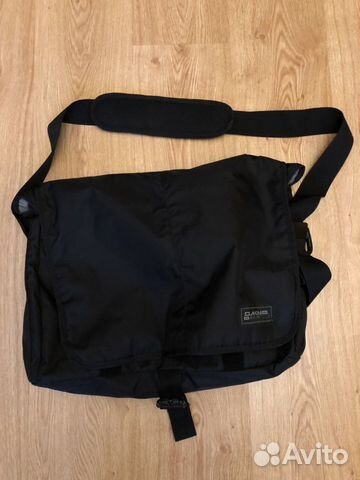 Сумка Dakine для большого ноутбука Сумка Dakine для большого ноутбука