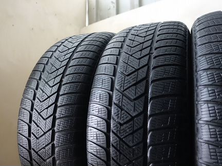 235 55 19 Pirelli Scorpion Winter 88DX