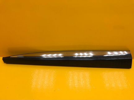 Накладка двери передняя левая Nissan Murano Z52