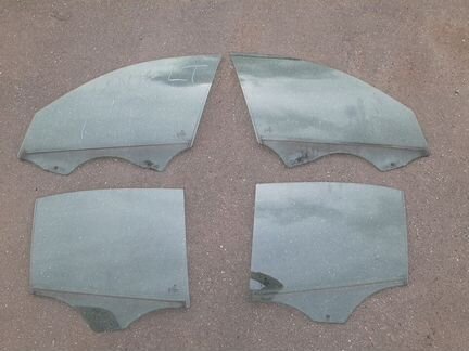 Стекло двери BMW 3-серии E90 седан