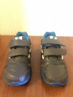 Кроссовки детские