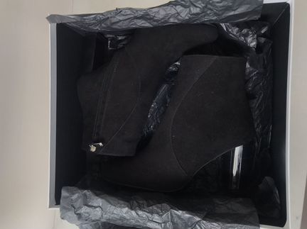 Сапоги черные karen millen на каблуке новые