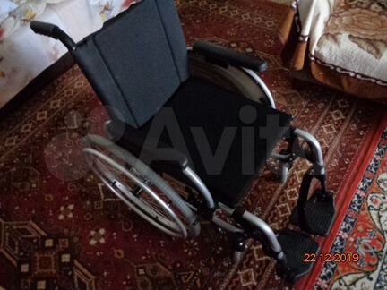 Кресло-коляска для инвалидов