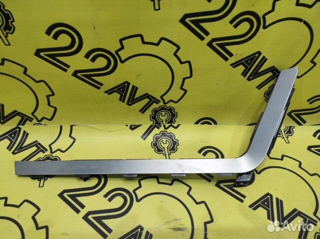 Накладка на торпедо декоративная правая Infiniti