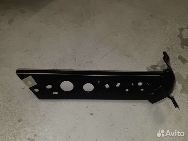 Кронштейн крыла переднего правого Mazda Cx5