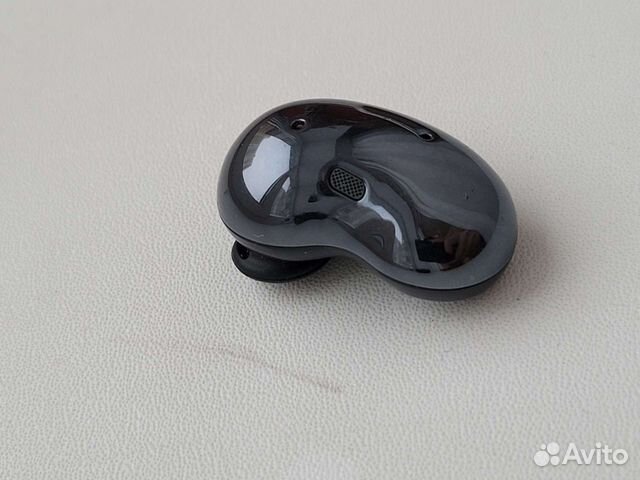 Наушник Samsung galaxy buds live правый оригинал