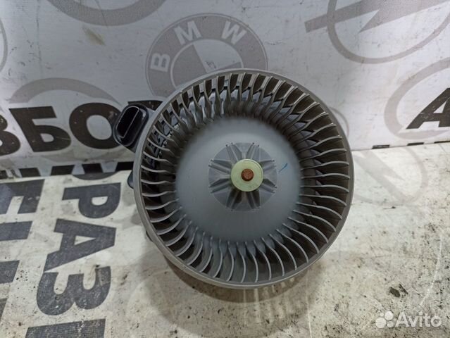 Мотор печки Toyota Avensis T270