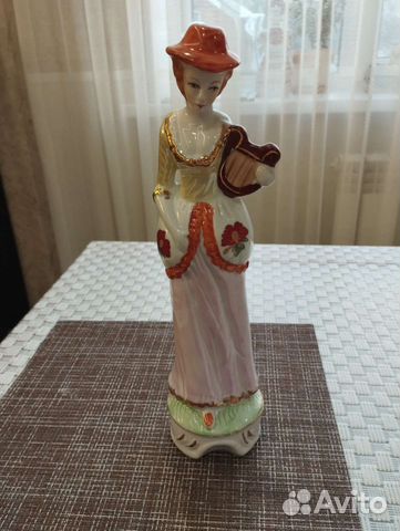 Фарфоровые статуэтки