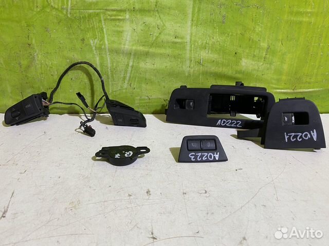 Кнопка руля стеклоподъемника Audi A4 A6 Q7