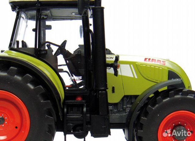 Трактор universal hobbies 1/32 claas arion 640