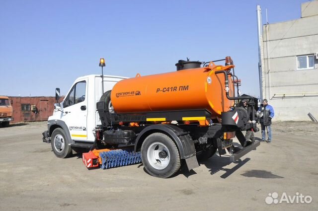 Поливомоечная машина на шасси газ-next