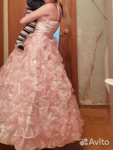 Вечернее платье