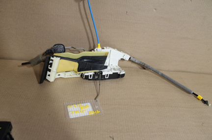 Замок двери передней правой Mercedes E-klasse W212